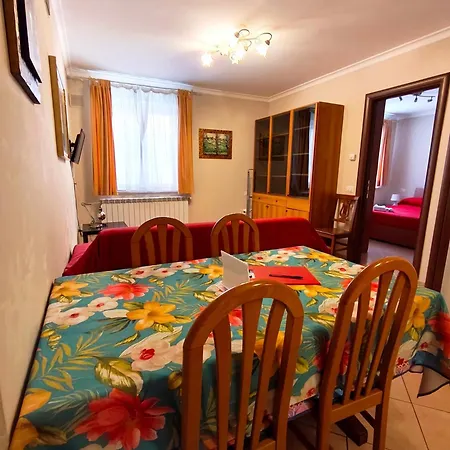 Europa Apartment *